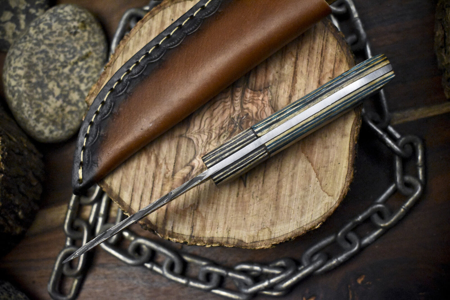 Twist Damascus Skinner Knife with Hard Wood Handle and Wooden Bolster – 8 Inch Hunting & Sports Blade