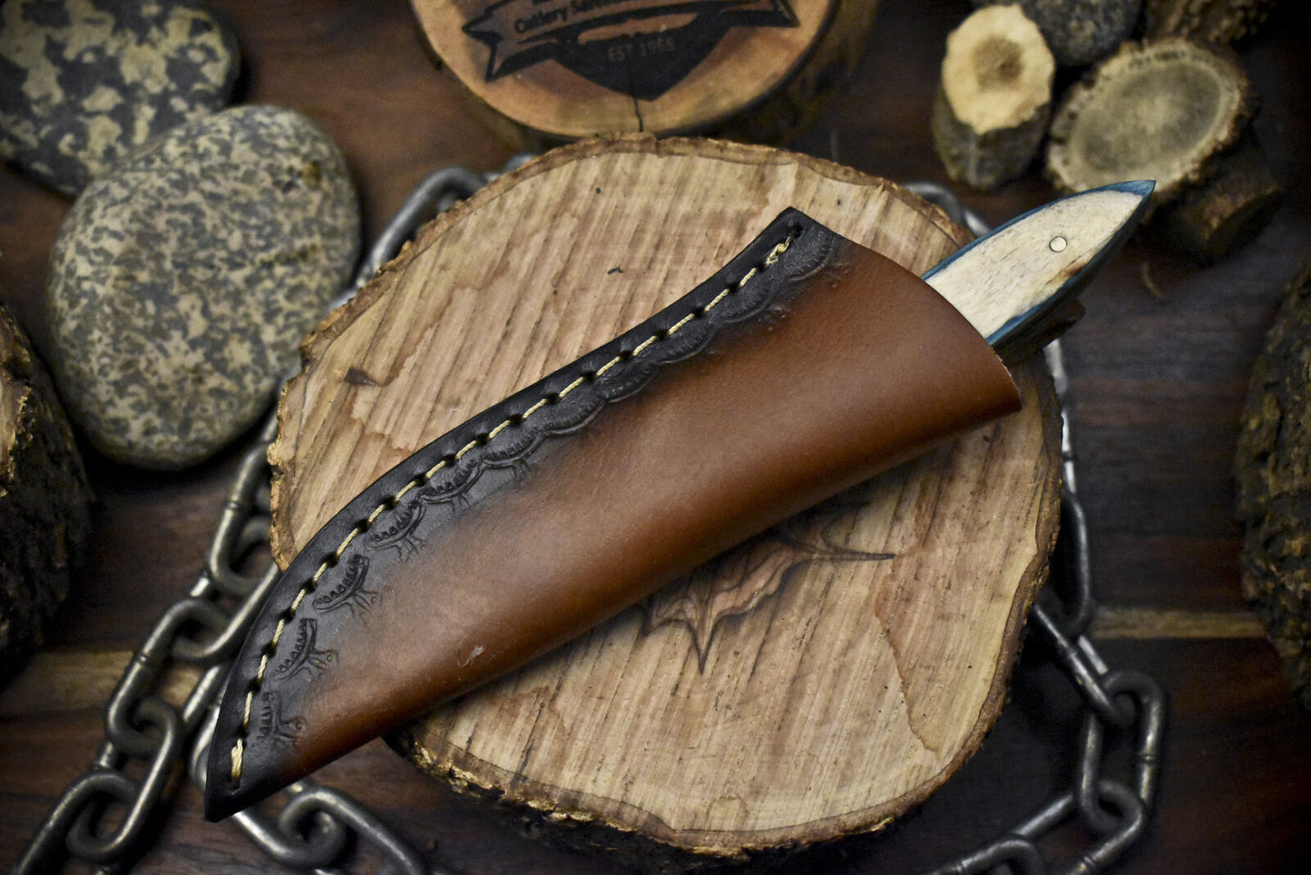 Twist Damascus Skinner Knife with Hard Wood Handle and Wooden Bolster – 8 Inch Hunting & Sports Blade