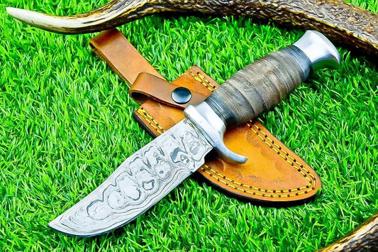 9.5 Inch Damascus Steel Bowie Knife with Leather and Hardwood Handle