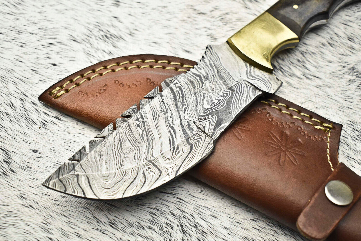 Rare Handmade Damascus Steel Camping Tracker Full Tang Knife with Leather Sheath