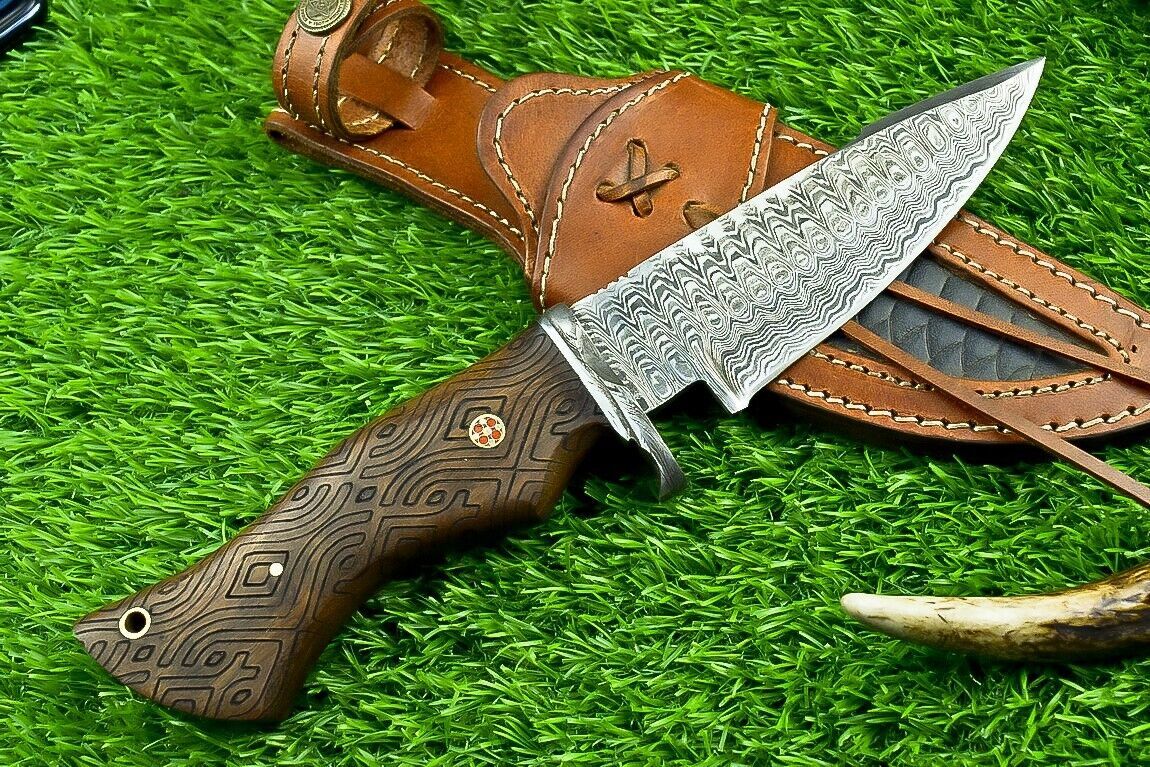 10 Inch Custom Forged Damascus Steel Bowie Hunting Knife with Natural Wood Handle