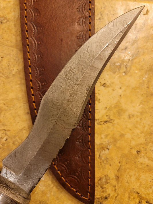 15" Handmade Damascus Hunting Bowie Knife – Olive Wood Handle