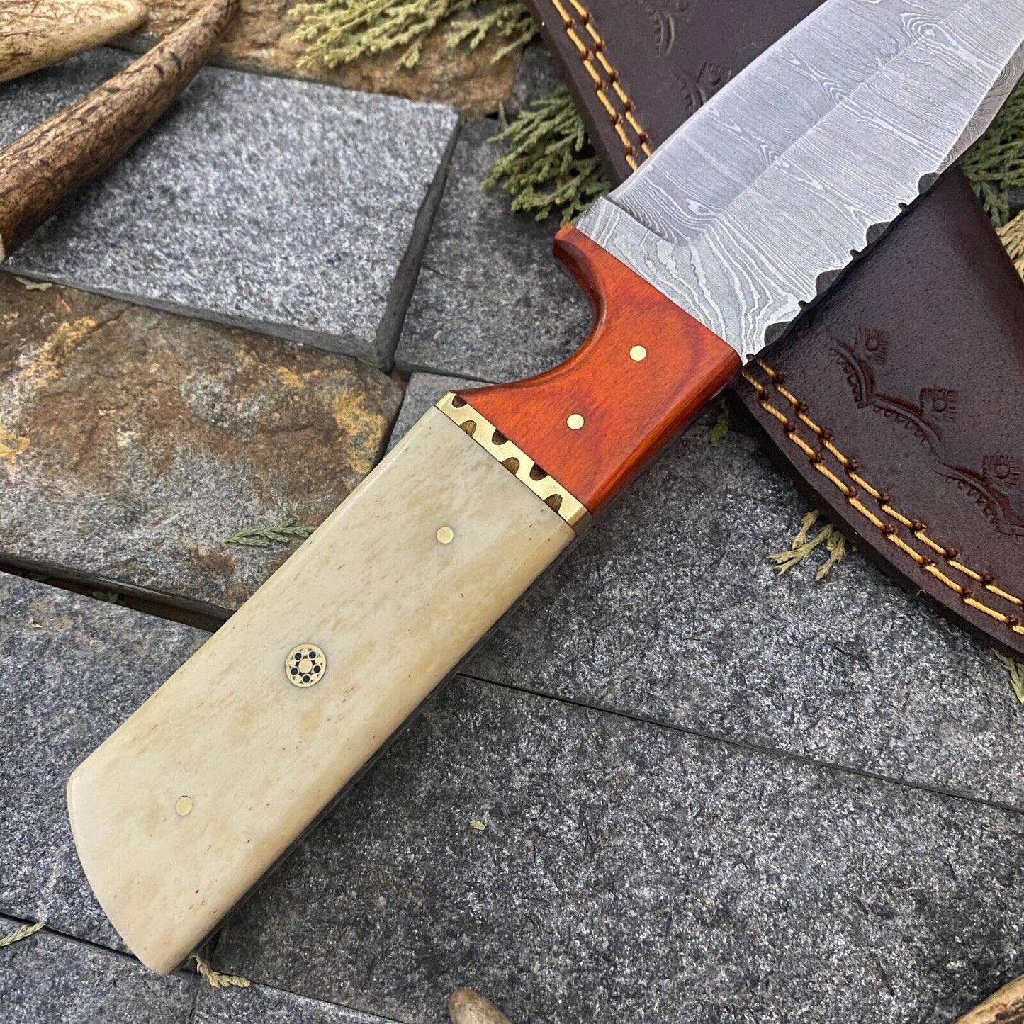 10" Damascus Hunting Bowie Knife – Wood & Bone Handle with Leather Sheath