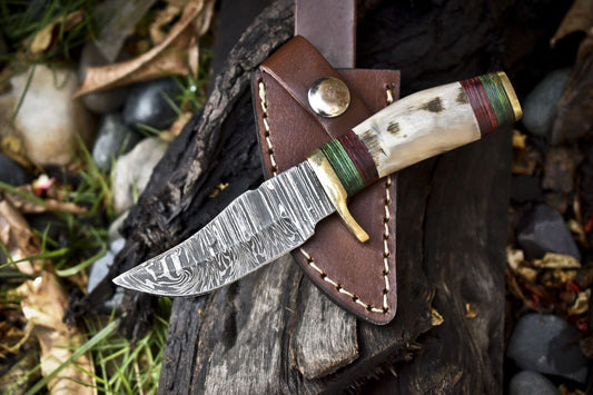 Knife with Stag Antler Handle and Brass Guard –Twist Damascus Forged Skinner Compact Handmade Hunting Knife