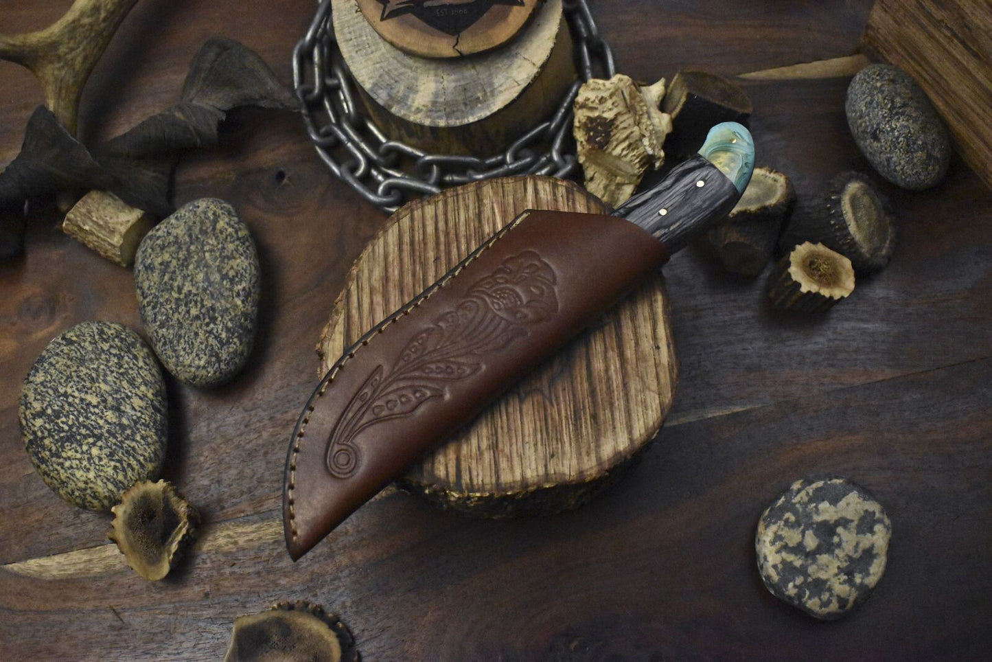 Twist Damascus Skinner Knife Hardwood Handle Custom Forged Survival Tool