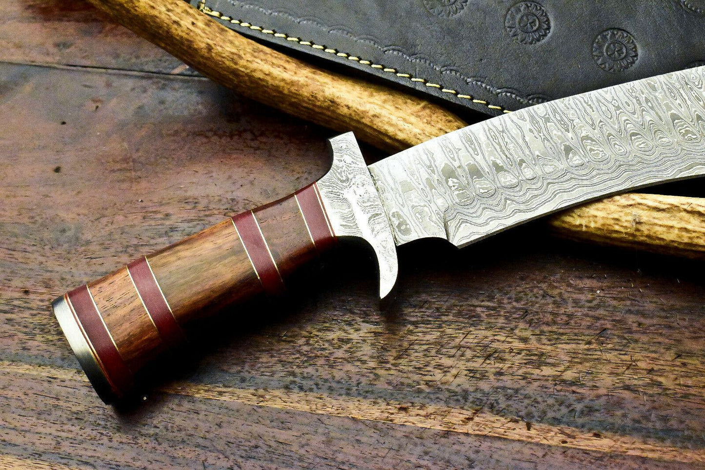 17" Damascus Bowie Hunting Knife – Walnut Wood Handle with Leather Sheath