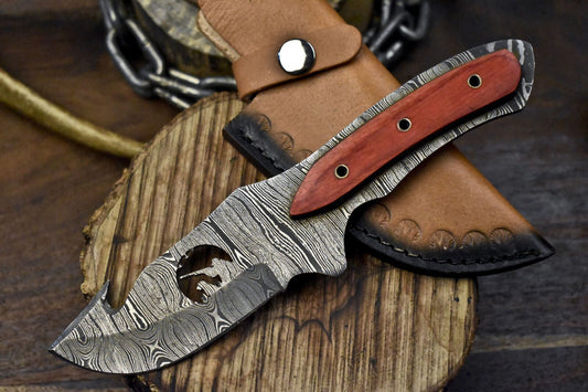 Handmade 8.5 Inch Damascus Skinner Knife with Gut Hook – Twist Pattern Blade and Hard Wood Handle Outdoor Hunting Knife