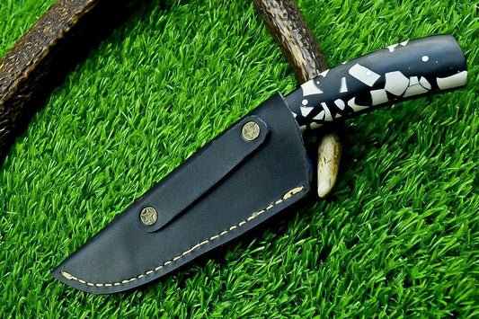 8" Custom Handmade Damascus Steel Bowie Knife – Resin Handle with Filework Spine