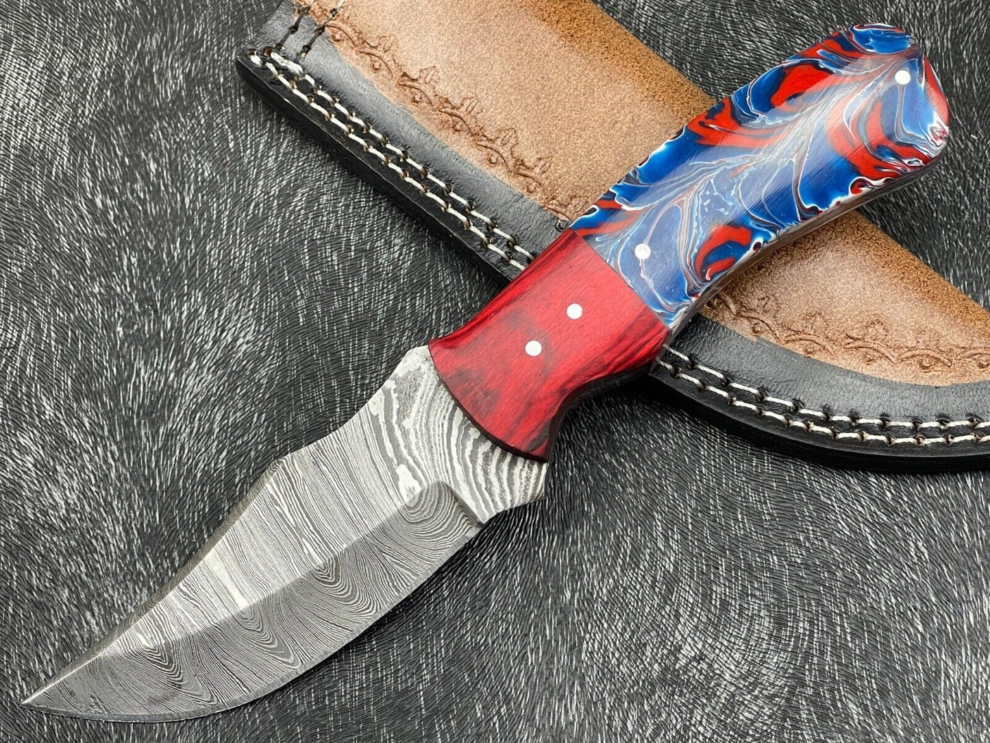 9" Damascus Steel Bowie Knife – Resin & Hardwood Handle with Leather Sheath