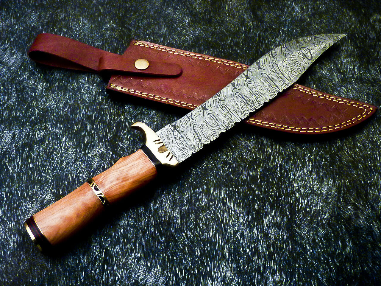 13" Damascus Bowie Knife Damascus Steel Knife With Olive Wood Handle & Leather Sheath