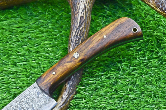 Stunning Hand Forged Damascus Steel Blade Kitchen Chef Knife – 100% Handmade