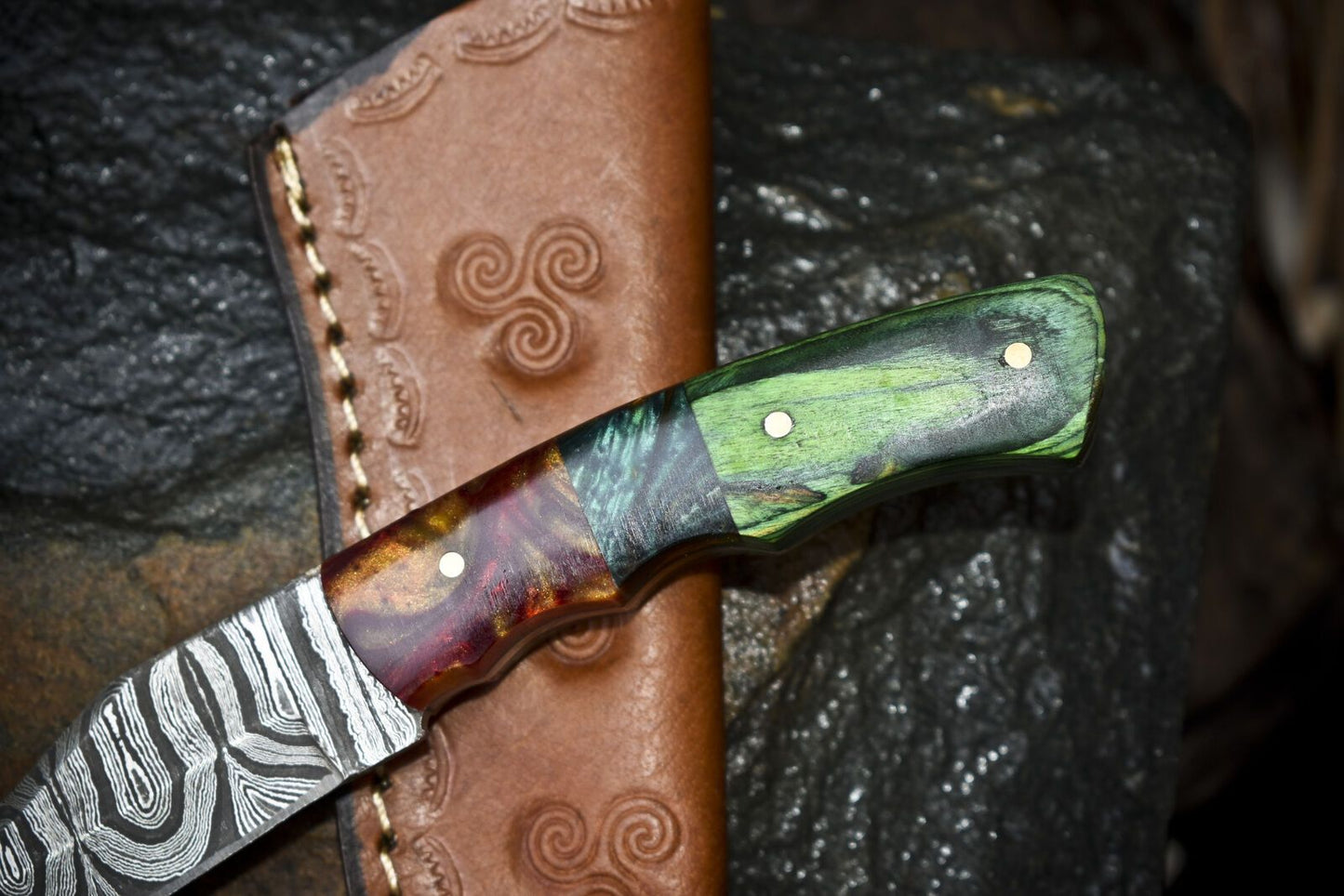 Twist Damascus Skinner Knife with Hardwood Handle and Micarta Bolster – Handmade Gift Knife for Hunting and Outdoors