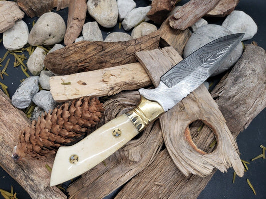 9” Damascus EDC Bowie Knife – Bone Handle with Brass Bolster