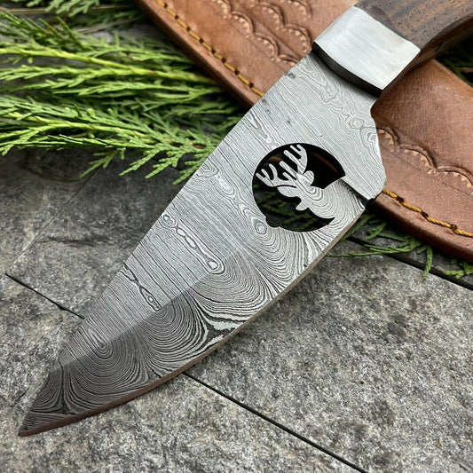 8.5" Damascus Steel Bowie Knife – Wood Handle & Leather Sheath