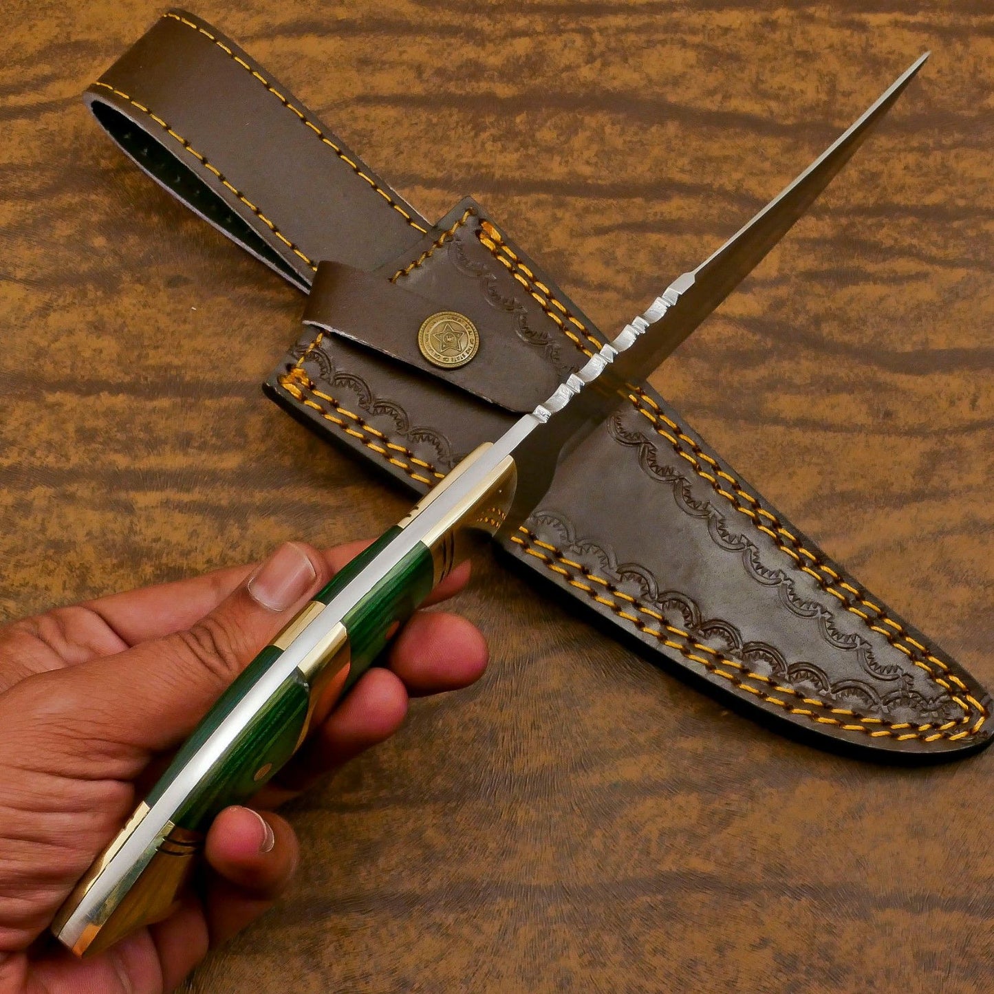 Expertly Handcrafted 12-Inch D2 Steel Full Tang Bowie Hunting Knife with Pakka Wood Handle
