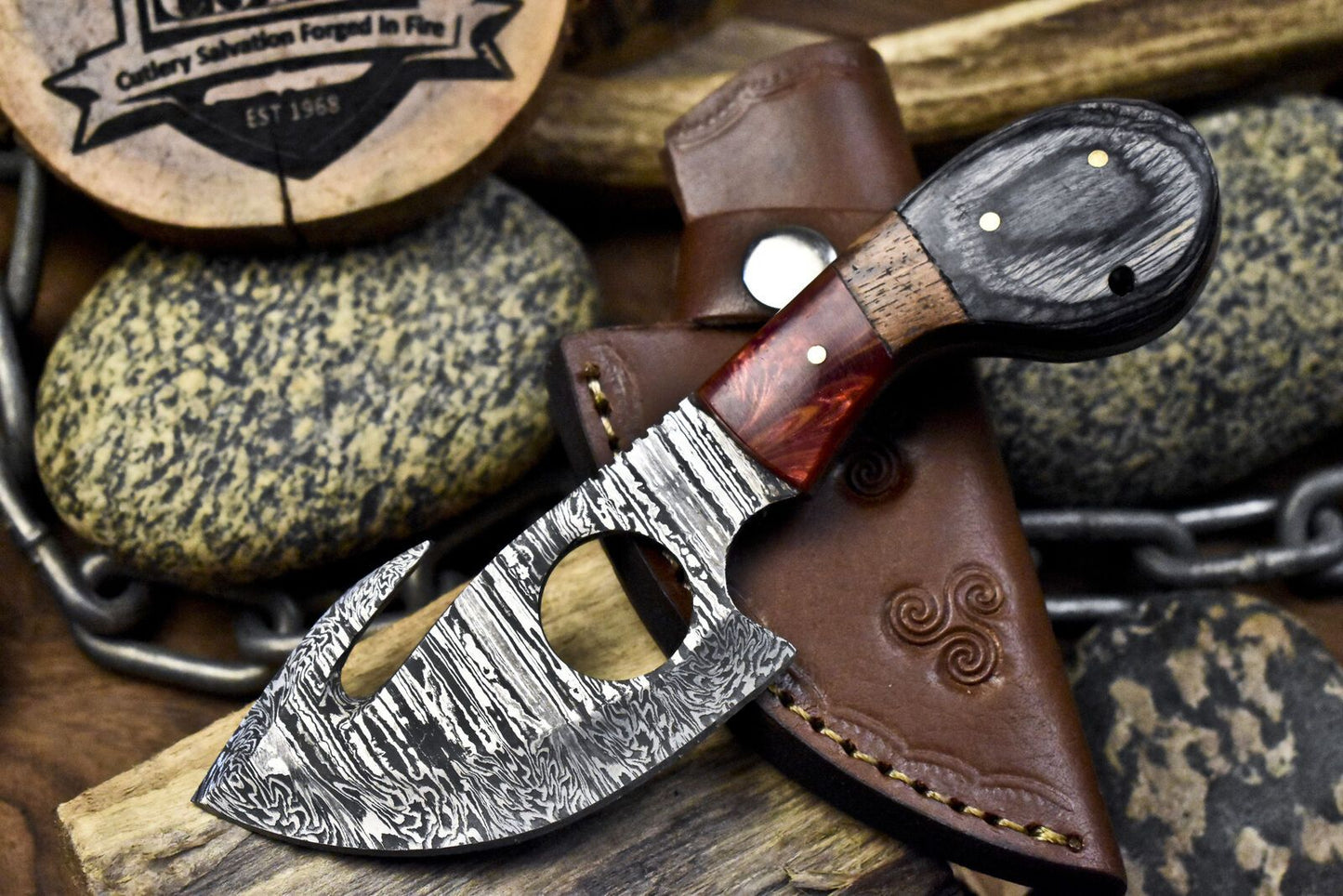 Forged Twist Damascus Skinner Knife with Gut Hook and Hardwood Handle – EDC with Leather Sheath