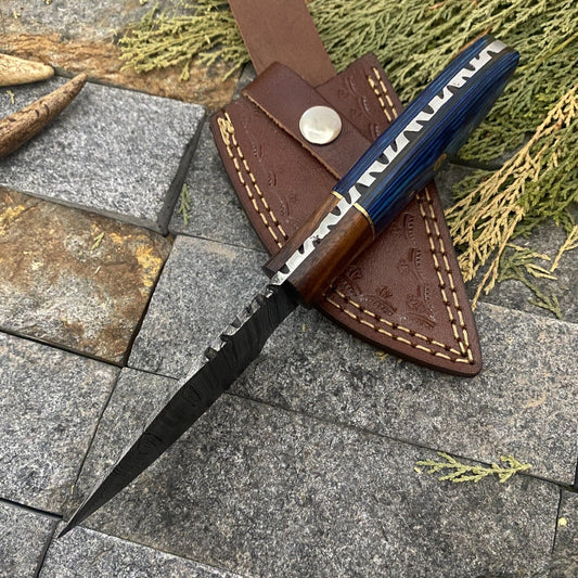 8" Damascus Steel Bowie – Hand-Forged EDC Hunting Knife with Wood Handle & Leather Sheath