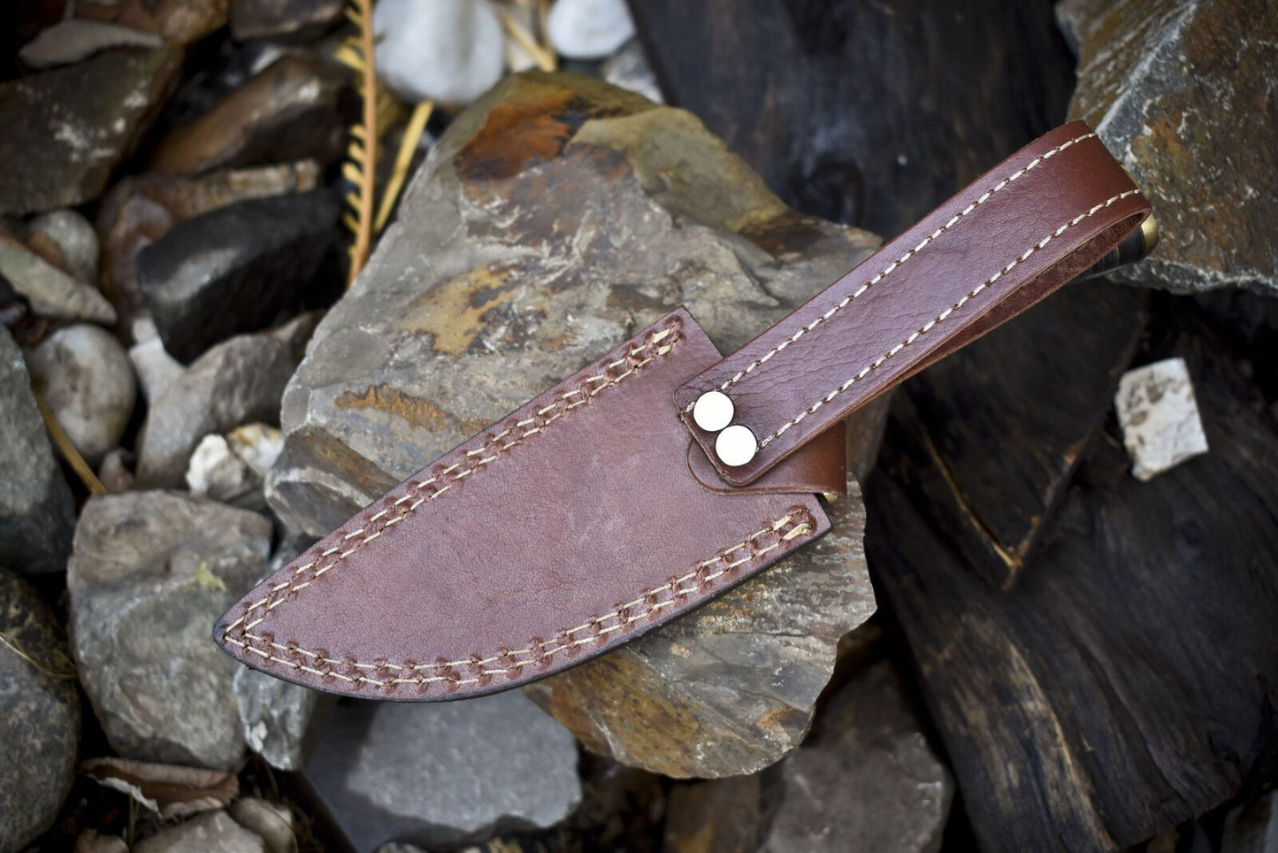 Twist Damascus Skinner Knife with Gut Hook Corian Handle Brass Guard EDC