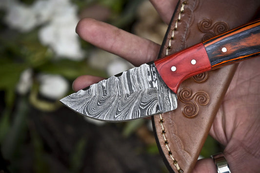 Compact Twist Damascus Skinner Knife with Hardwood Handle – 6.5" Handmade Survival Blade