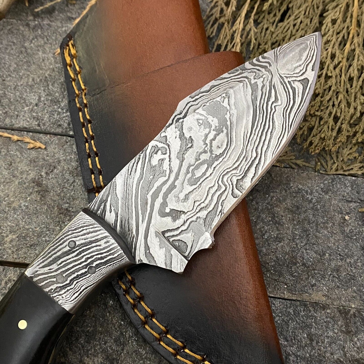 Heritage Forge 8 Inch Handmade Damascus Steel Bowie Knife with Horn Handle