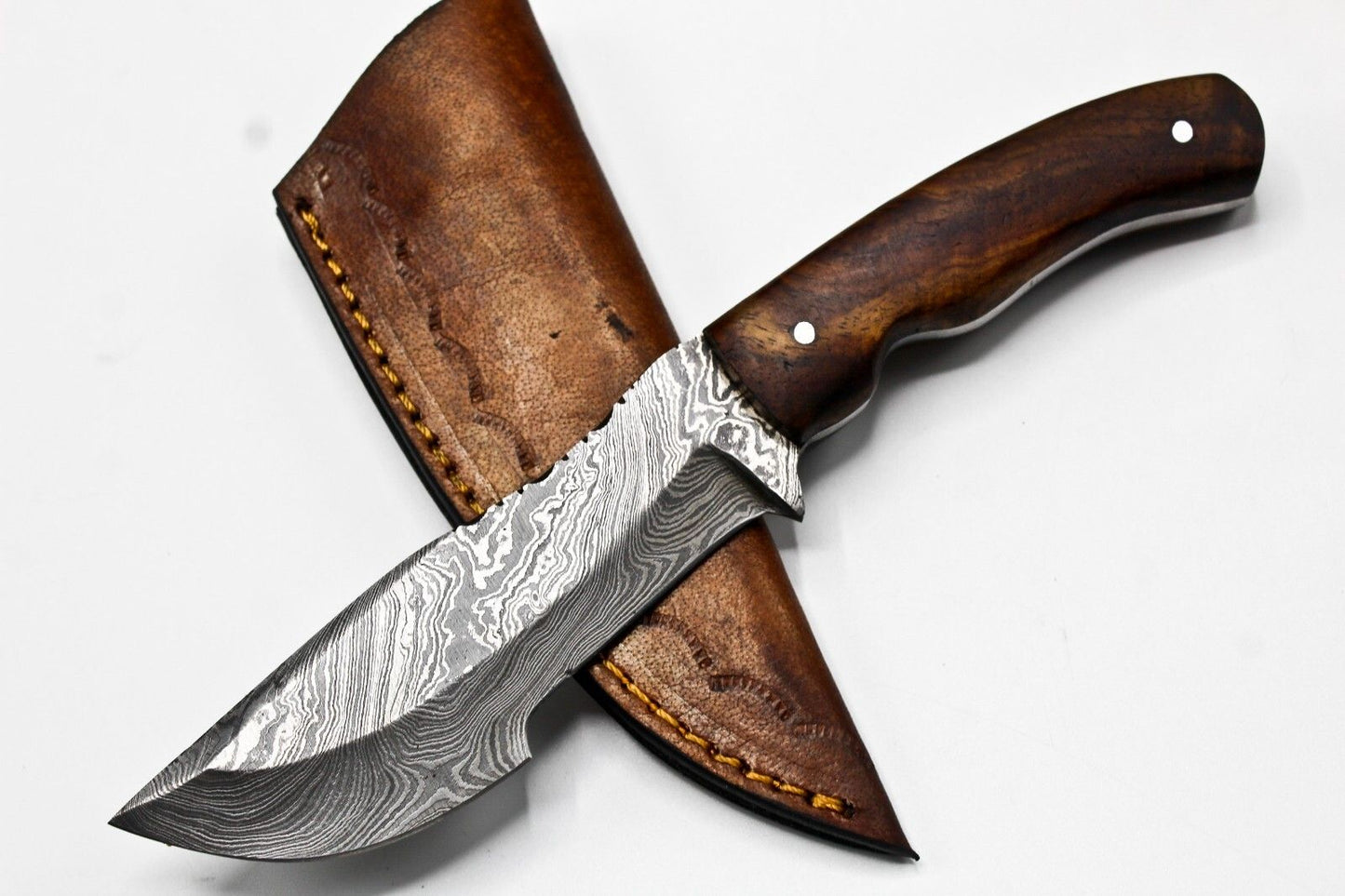 Handmade Damascus Steel Hunting Tracker Knife with Walnut Wood Handle – Full Tang Outdoor Survival Knife