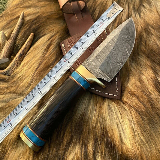 8" Custom Damascus Full Tang Bowie Knife – Twisted Steel Blade & Wood Handle