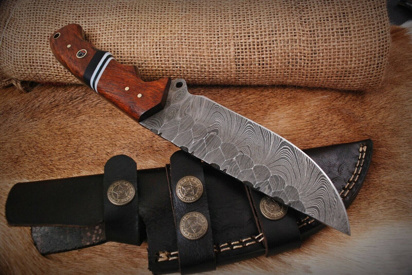 Damascus Bowie – Walnut Wood Handle, 9.5" Hand-Forged Full Tang Blade with Leather Sheath