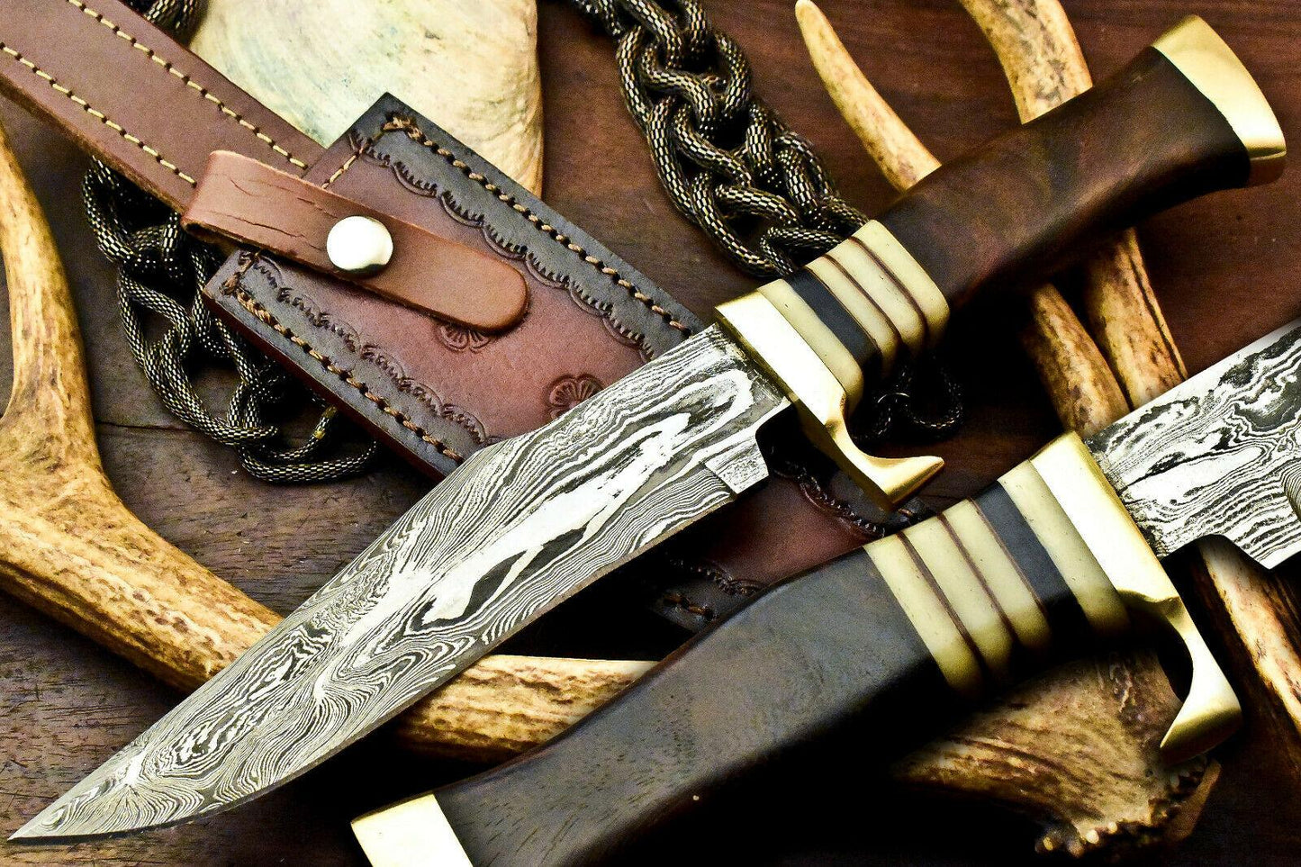 Custom Hand Made Damascus Steel Bowie Hunting Knife | Walnut Wood Handle