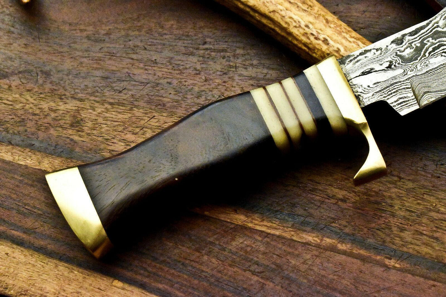 Custom Hand Made Damascus Steel Bowie Hunting Knife | Walnut Wood Handle