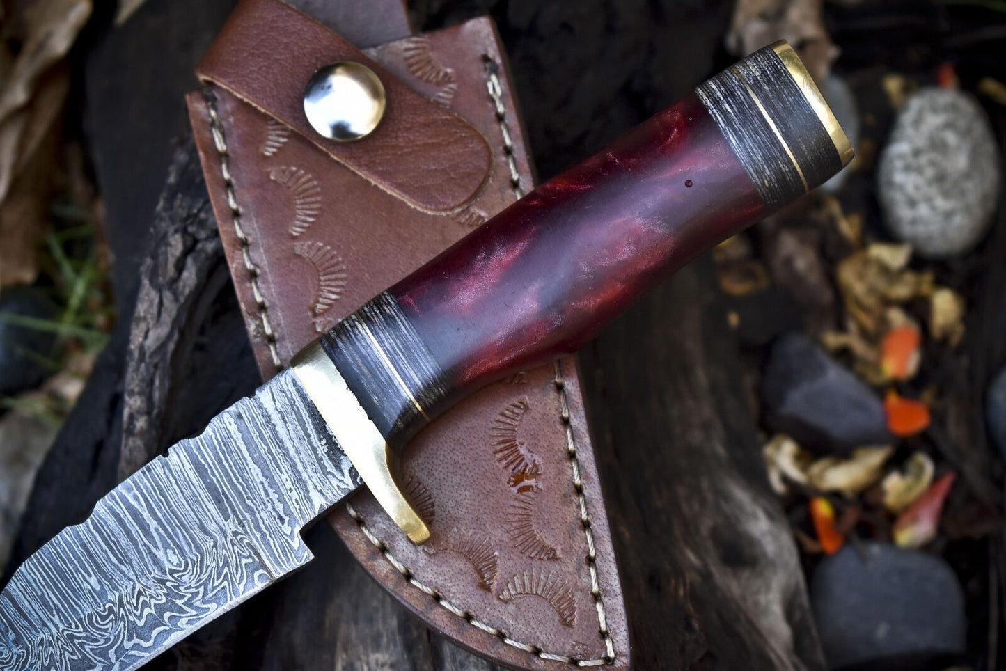 Twist Damascus Skinner Knife with Gut Hook and Corain Handle – Custom Handmade Hunting Blade