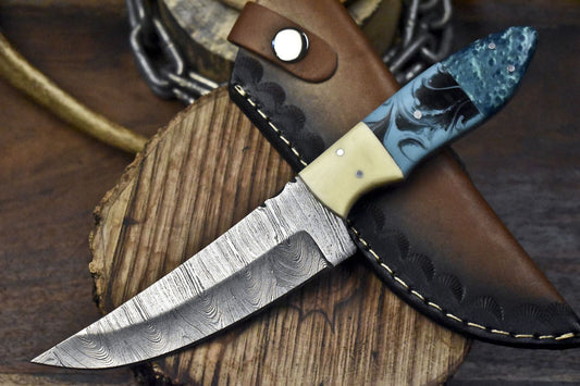 Hot Selling Twist Damascus Skinner Knife with Corain Handle and Micarta Bolster for Hiking