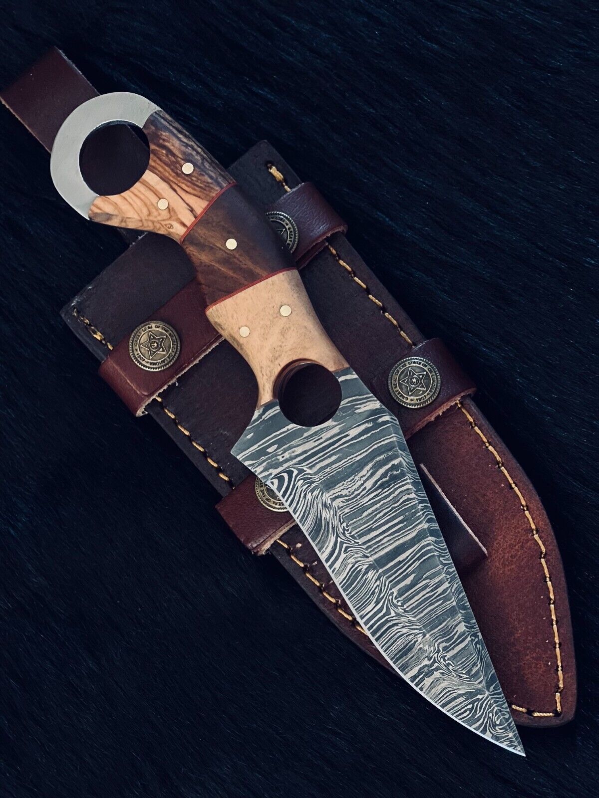 8.5" Handmade Twist Damascus Steel Bowie Hunting Knife – Camel Bone & Wood Handle