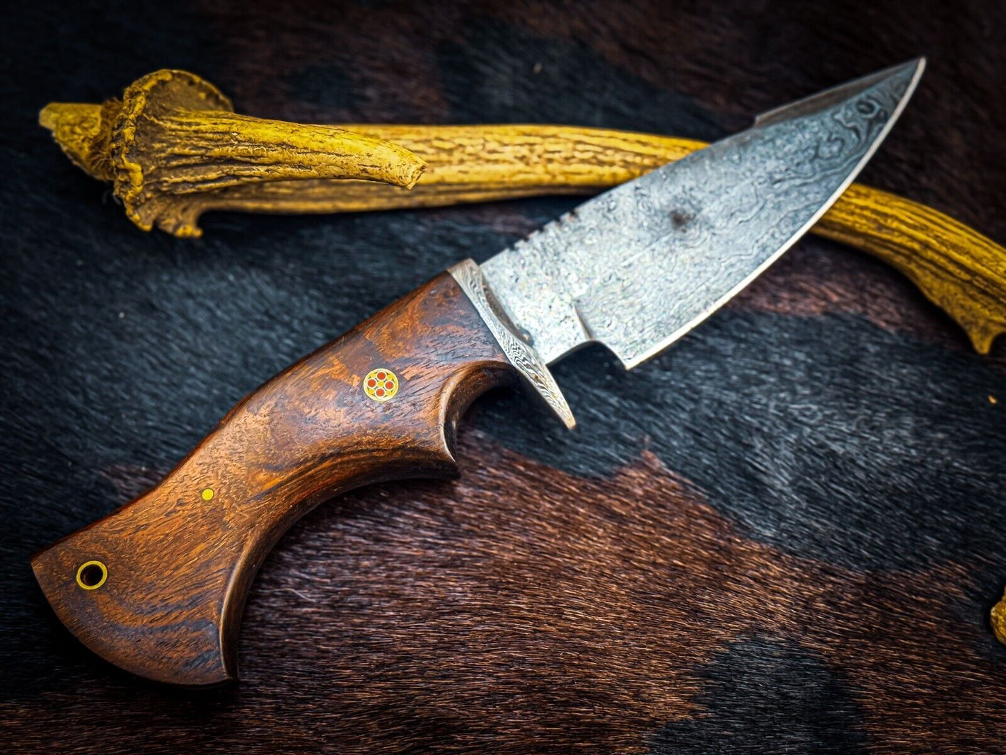 Custom Handmade Damascus Steel Hunting Skinner Knife with Leather Sheath