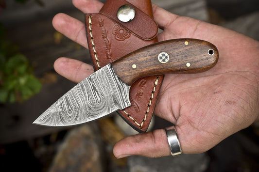 Forged Twist Damascus Skinner Knife with Walnut Wood Handle – Compact Outdoor Veteran Gift