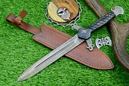 Hand-Forged Damascus Steel Short Sword Bowie Knife – Wood Handle & Leather Sheath