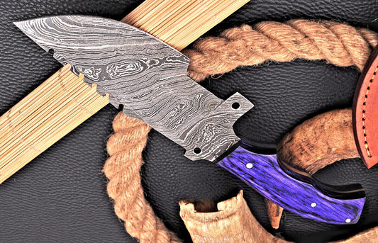 Custom Handmade Bushcraft Hunting Tracker Knife – Forged Damascus Steel Fixed Blade with Wood Handle & Sheath