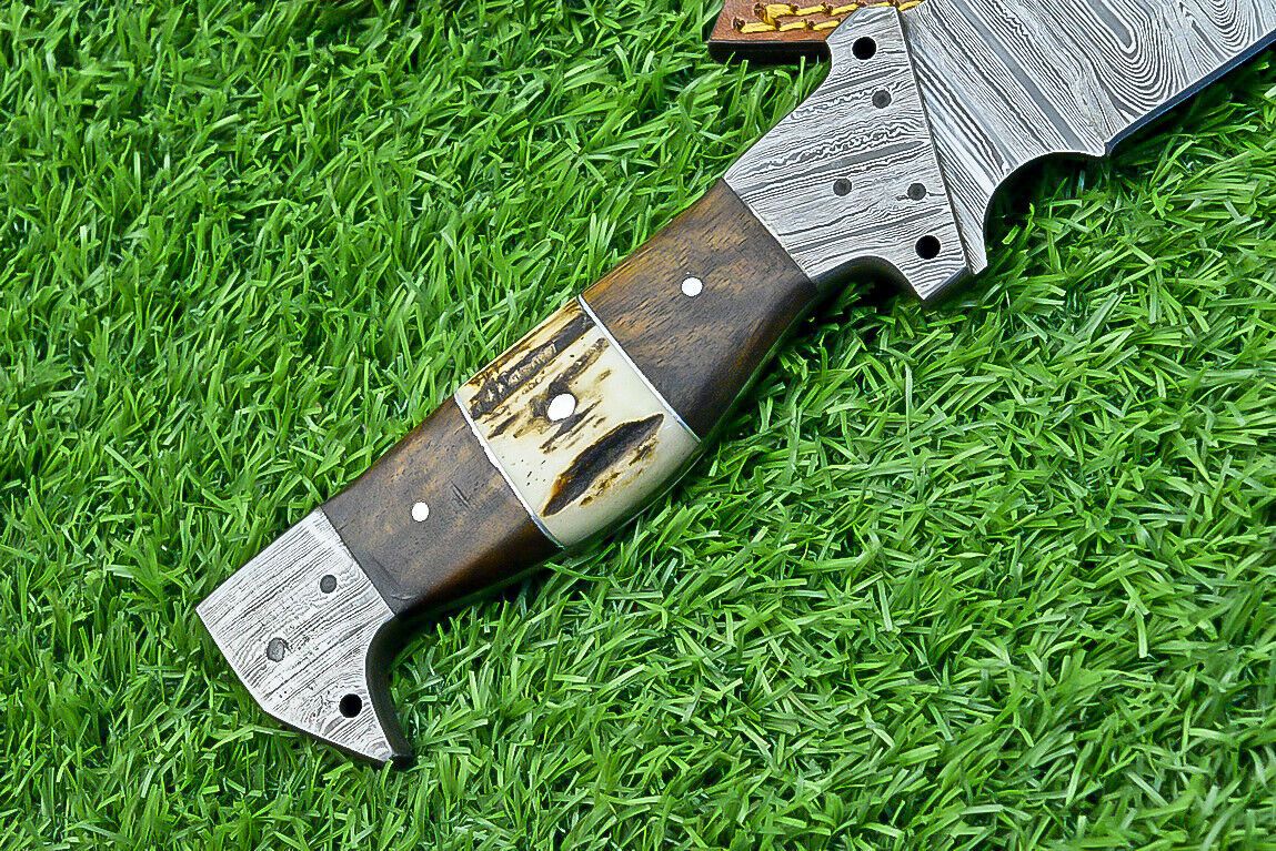 Heritage Forge 16 Inch Damascus Steel Bowie Knife with Natural Wood and Stag Horn Handle
