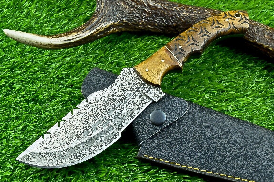 10 Inch Damascus Steel Bowie Tracker Knife with Natural Wood Handle