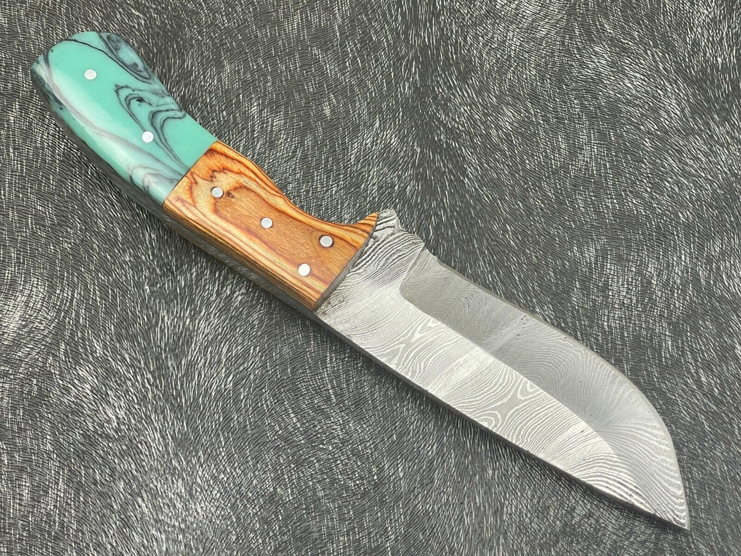 Handmade 8 Inch Damascus Skinning Knife with Resin and Hardwood Handle