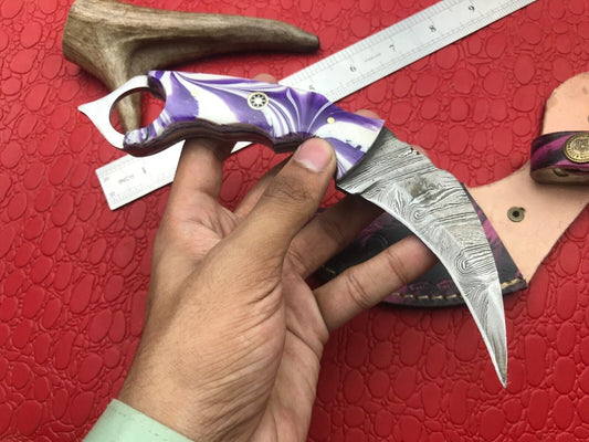 8" Handmade Best Damascus Karambit Damascus Steel Hunting Knife With Resin Handle