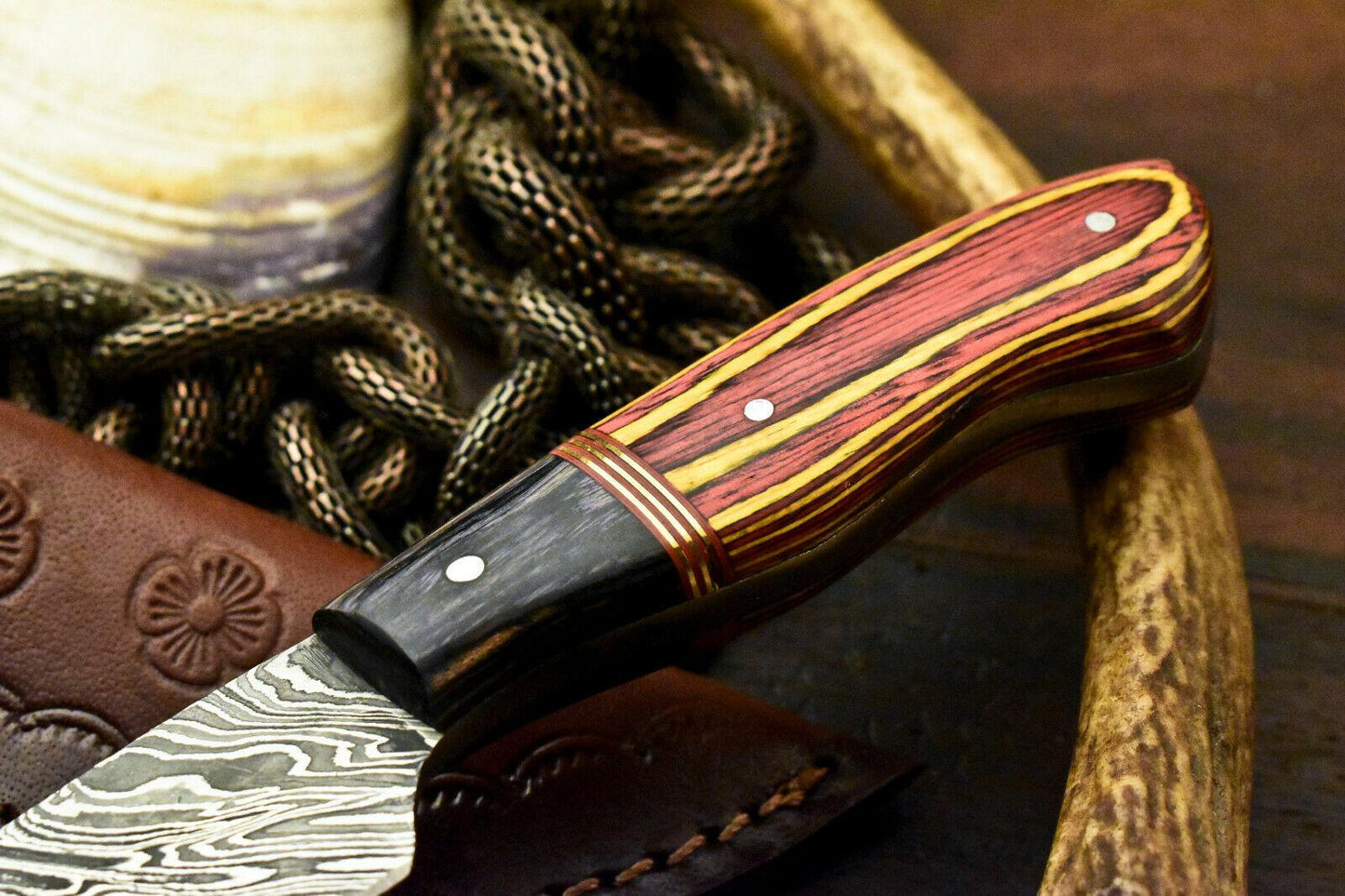7.5” Handmade Damascus Bowie Knife | Hardwood Handle with Brass Spacers