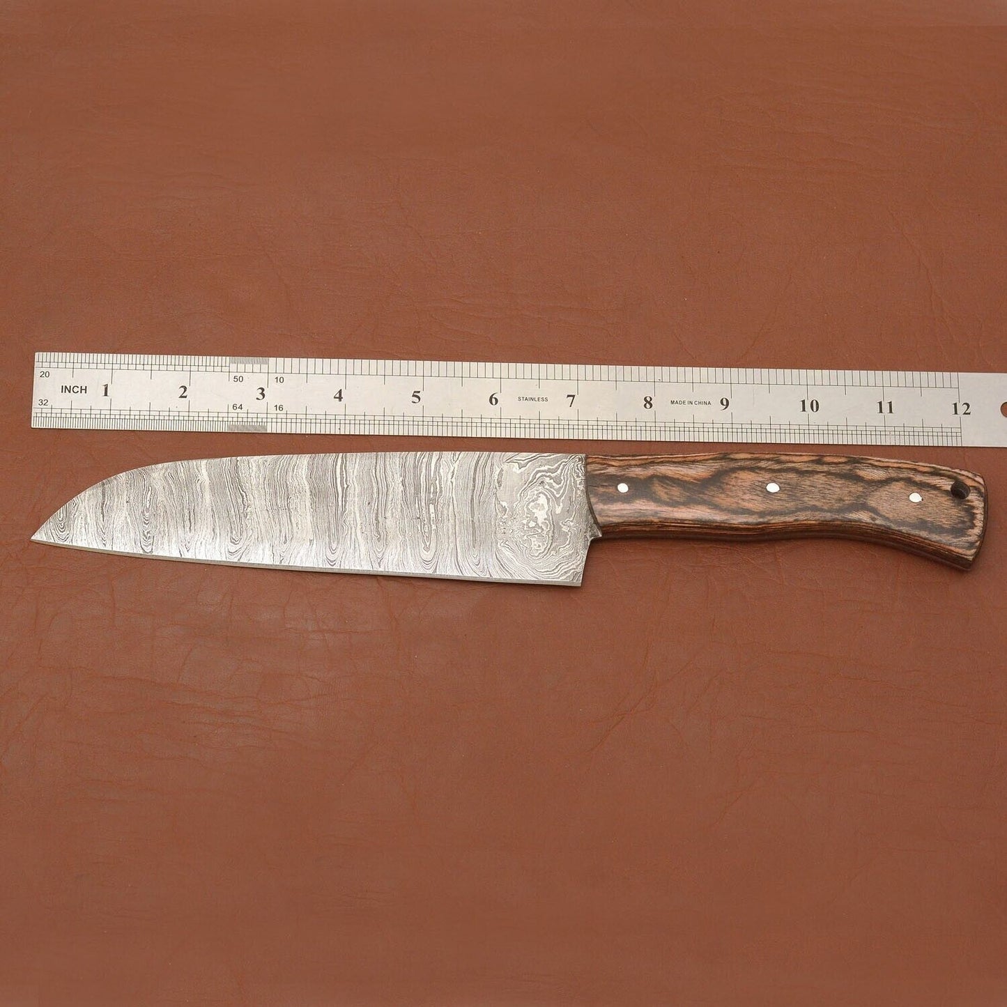 Handmade Damascus Steel Chef Knife – Full Tang Kitchen Knife with Wood Handle & Leather Sheath