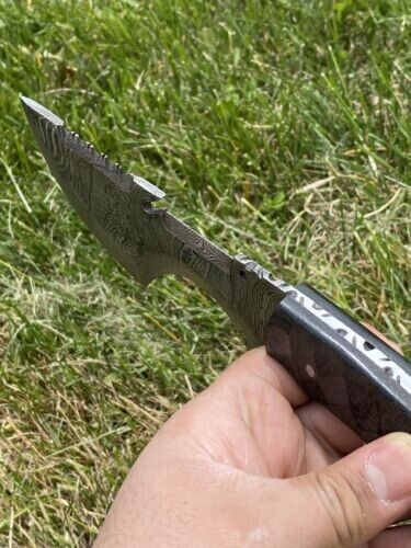 Tactical Survival Hunting Fixed Blade Damascus Tracker Knife – Full Tang, Handmade with Leather Sheath