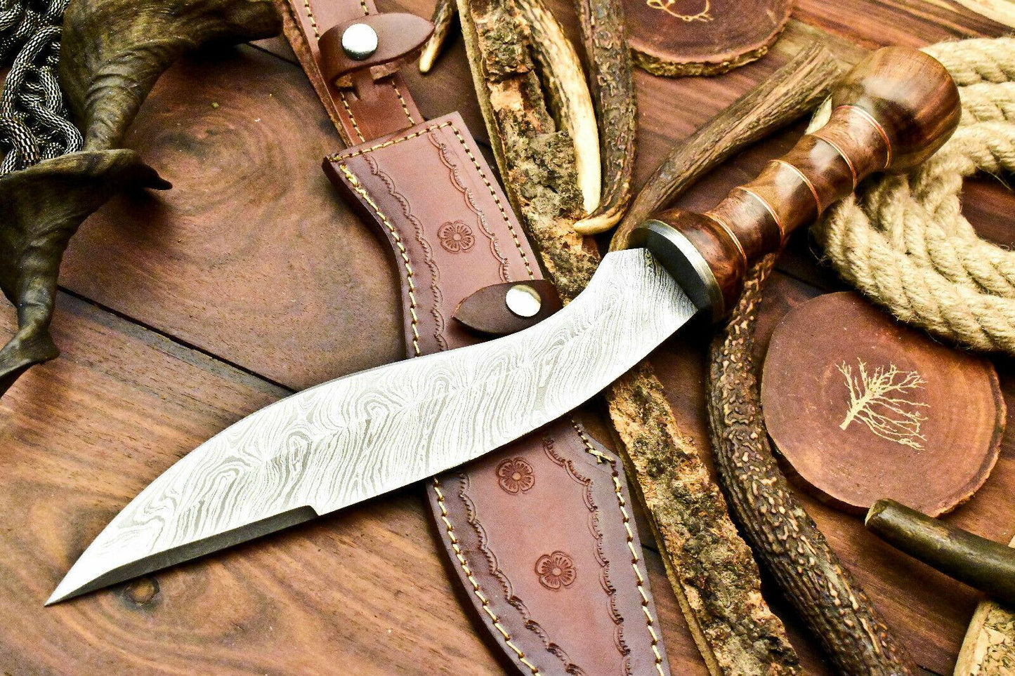 16" Handmade Damascus Bowie Knife with Walnut Wood Handle & Leather Sheath