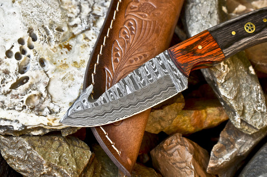 Handmade Damascus Skinner Knife – Hardwood Handle with Wooden Bolster and Leather Sheath