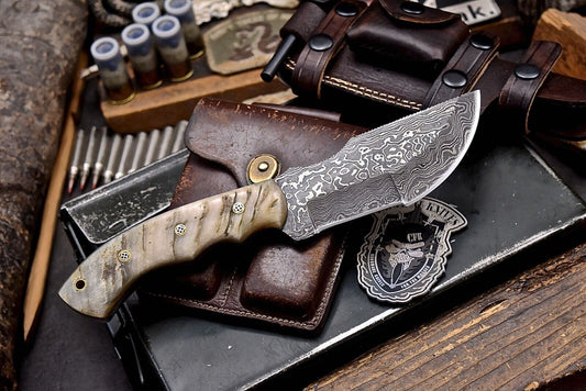 Handmade Damascus Steel Tracker Chopper Knife – Sheep Horn Handle, Survival Hunting Knife with Sheath, Fire Starter & Whetstone