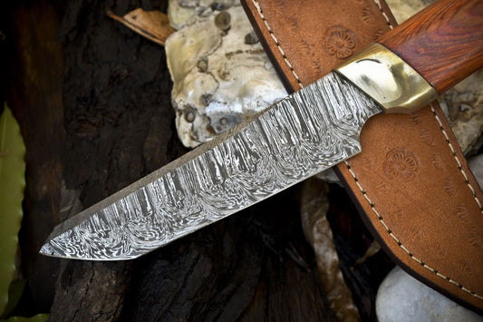 Twist Damascus Hunting Skinner Knife with Hardwood Handle and Brass Bolster – Handmade Survival Blade