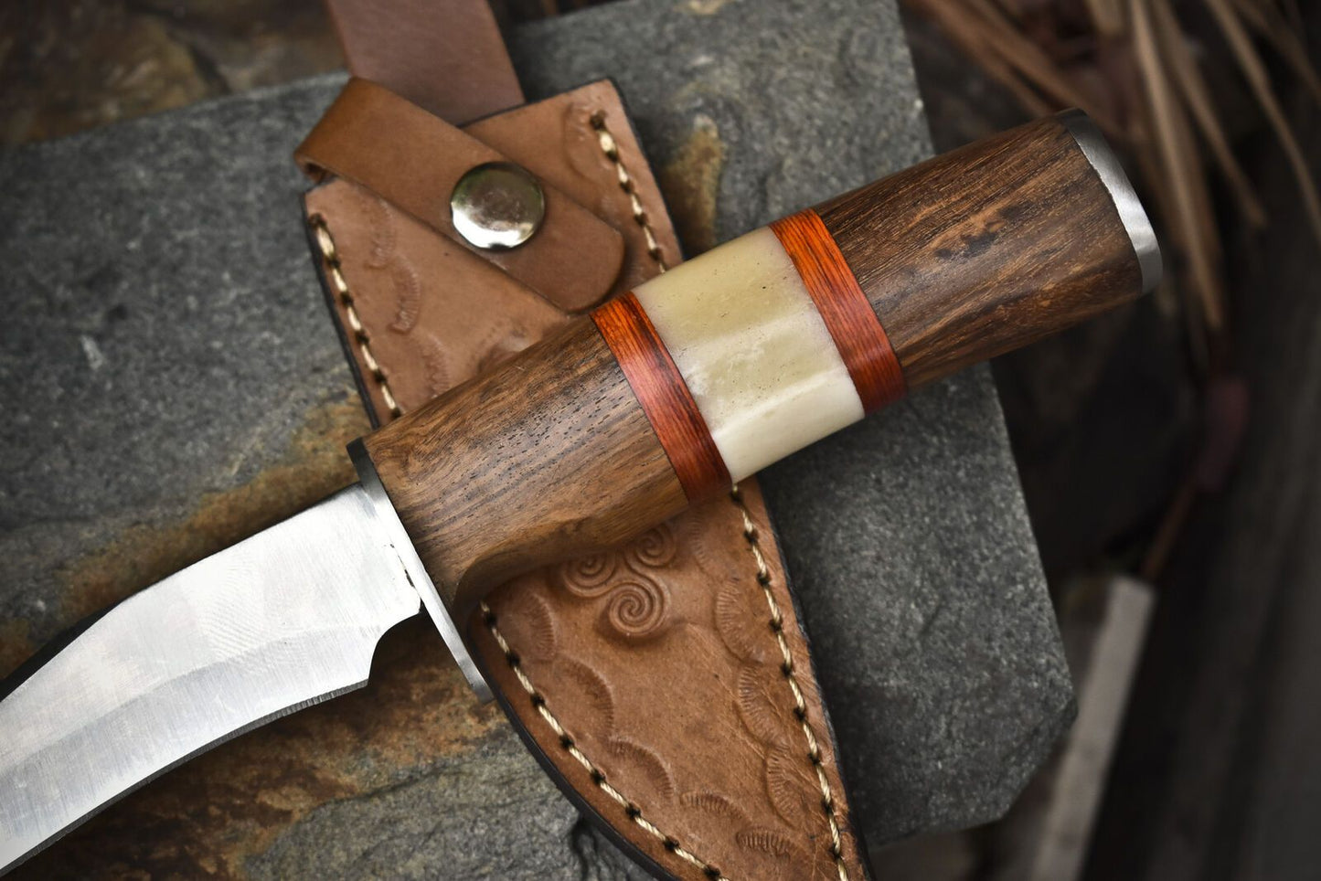 10" Skinner Knife – Steel Blade with Bone & Wood Handle and Steel Guard