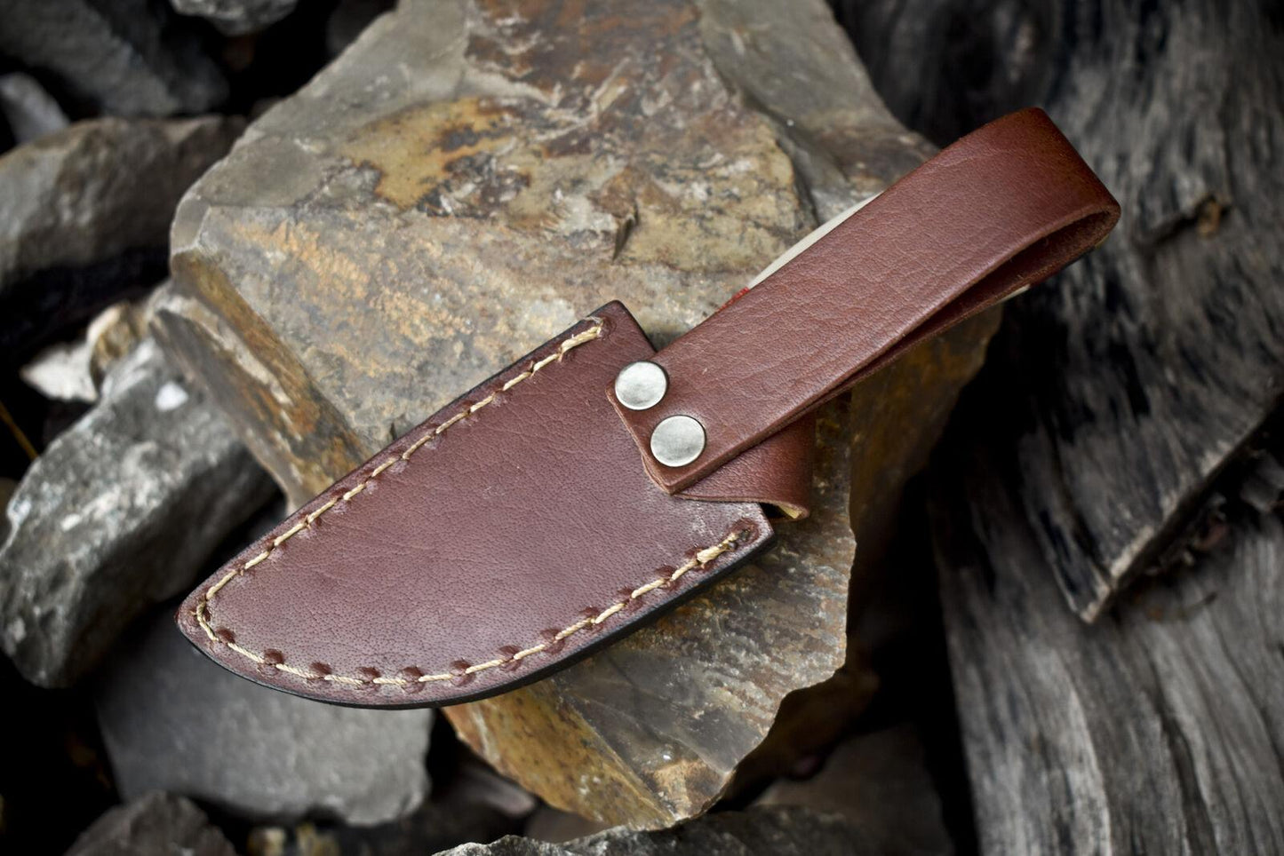 Twist Damascus Skinner Knife with Ram's Horn Handle | Hand Forged Hiking & Hunting Knife