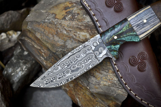 Rain Drop Damascus Skinner Knife with Hardwood Handle EDC Hunting Blade